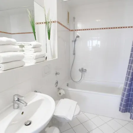 Duenenhof Zum Kronprinzen- Seestr 18, App 27 *