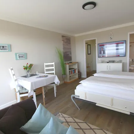Duenenhof Zum Kronprinzen- Seestr 18, App 27 *